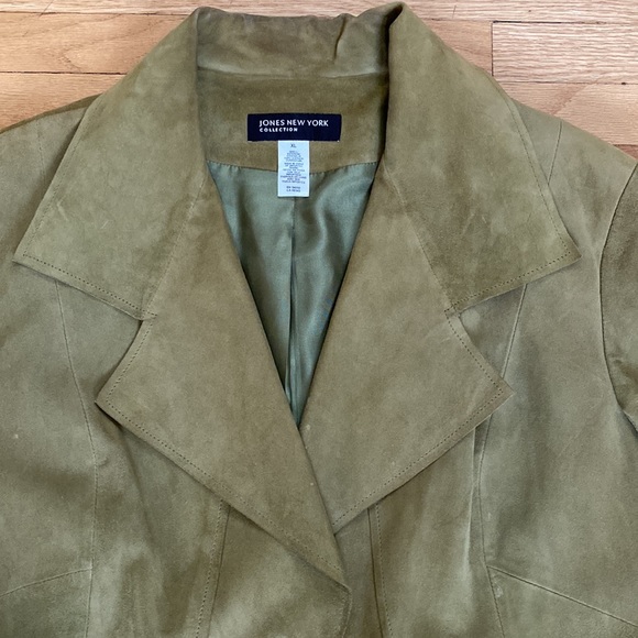 Jones New York suede blazer - Picture 2 of 6